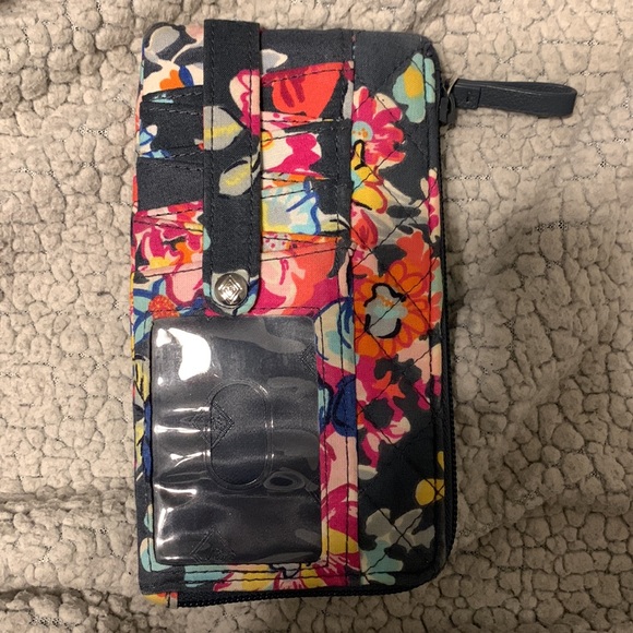 Vera Bradley Multi-Card Wallet - Picture 2 of 2